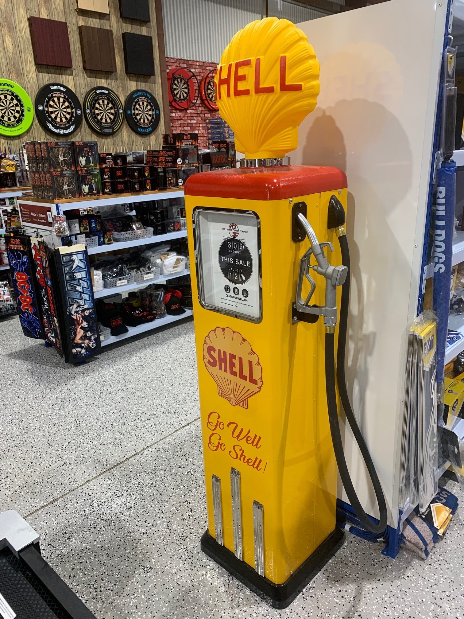 Quality BP Custom Made Fuel Petrol Gas Pump Bowser Full Size Hand Made 11 Quality BP Custom Made Fuel Petrol Gas Pump Bowser Full Size Hand Made - Image 11