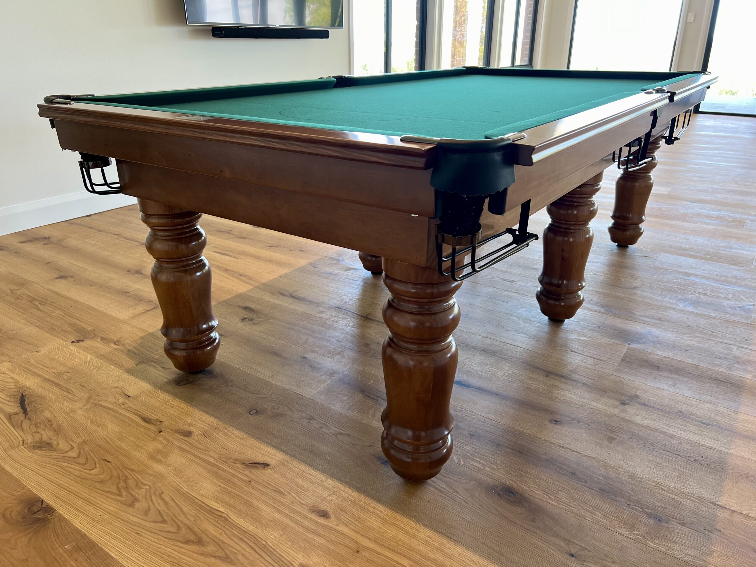 NPC Pool Table 8ft Classic Walnut with Ranger Green Felt 4 NPC Pool Table 8ft Classic Walnut with Ranger Green Felt - Image 4